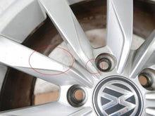 Laden Sie das Bild in den Galerie-Viewer, 1x Alufelge 17 Zoll 7.0" 5x112 49ET 5G0601025 VW Golf VII I Rim Wheel FEL3959475562oj