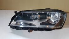 Laden Sie das Bild in den Galerie-Viewer, Frontscheinwerfer VW Passat B7 3AB941005 90003372 Links Scheinwerfer Headlight SCH8728686726is