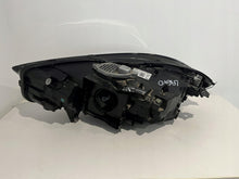 Laden Sie das Bild in den Galerie-Viewer, Frontscheinwerfer BMW 1 F40 9482808 LED Rechts Scheinwerfer Headlight SCH6348921009ev
