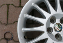 Load image into Gallery viewer, 1x Alufelge 16 Zoll 6.5" 4x98 41 5ET Glanz Silber 60686520 Alfa Romeo 156 FEL1458272422wz