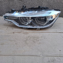 Laden Sie das Bild in den Galerie-Viewer, Frontscheinwerfer BMW 3 F30 F31 7471305-01 Links Scheinwerfer Headlight SCH3427576422oo