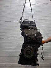 Laden Sie das Bild in den Galerie-Viewer, Motor Kia Sorento D4HB 2.2 CRDI 2010 Diesel Engine Unkomplett