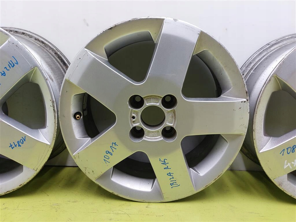 4x Alufelge 15 Zoll 5.0" 4x100 43ET Matt Silber Seat I Rim Wheel FEL6258670479mq