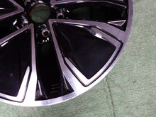 Laden Sie das Bild in den Galerie-Viewer, 1x Alufelge 18 Zoll 8.0" 5x112 40ET Glanz Schwarz 8B3601025E Audi B9 Rim Wheel FEL6633264796xe