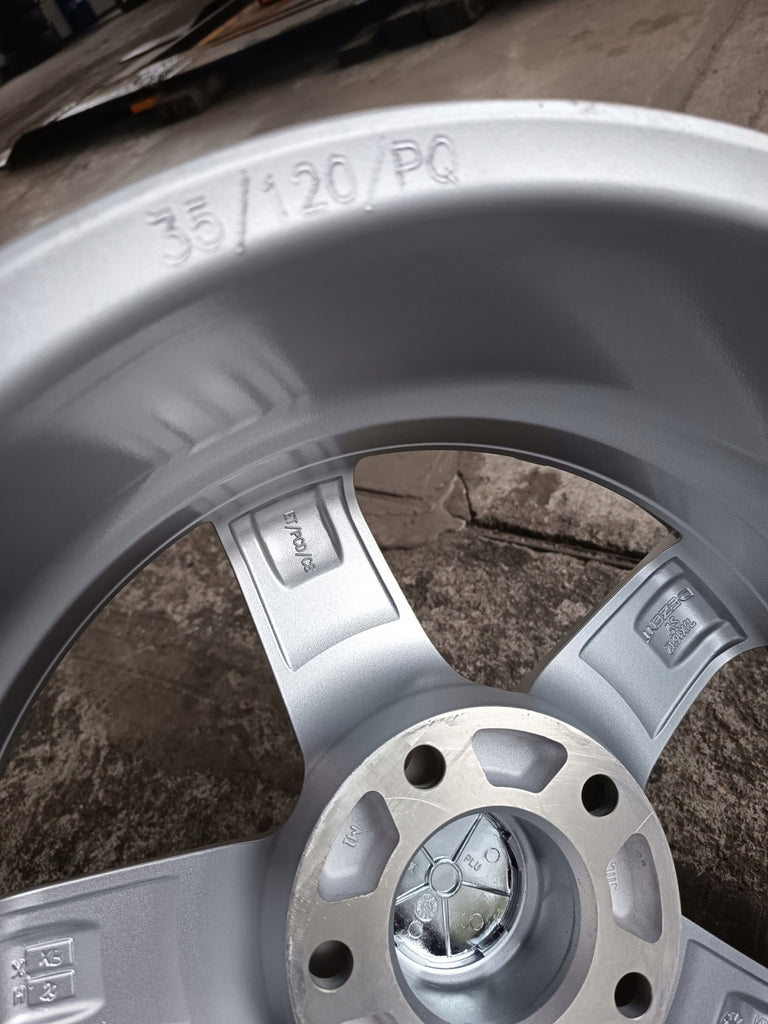 1x Alufelge 16 Zoll 7.0" 5x120 35ET Glanz Silber Rim Wheel FEL3747434063jt
