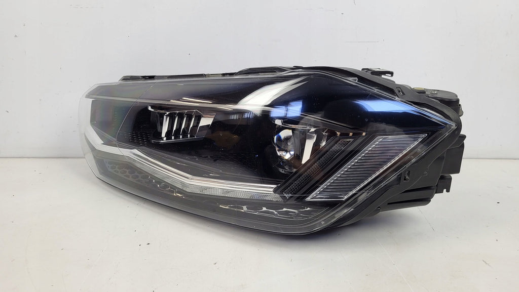 Frontscheinwerfer VW Polo 2G1941035F LED Ein Stück (Rechts oder Links) Headlight SCH3850186578kw