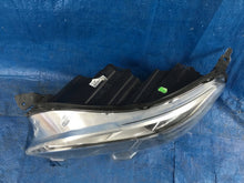 Load image into Gallery viewer, Frontscheinwerfer Peugeot Expert 9808573580-00 00197125-04 Xenon Links Headlight SCH1523199266lo