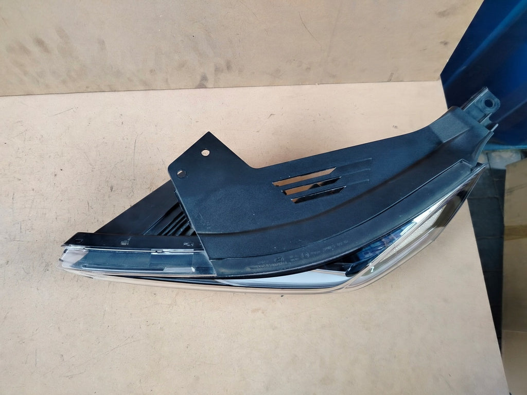 Frontscheinwerfer Hyundai Santa Fe IV 9220781000 LED Rechts oder Links