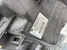 Laden Sie das Bild in den Galerie-Viewer, Frontscheinwerfer Mercedes-Benz Sprinter A9068200261 Ein Satz Headlight SCH8276412977mx