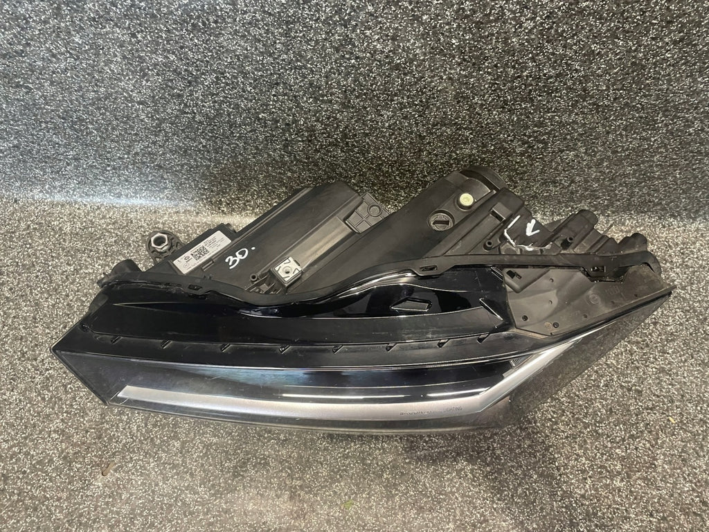 Frontscheinwerfer Skoda Superb 3P1941015 Links Scheinwerfer Headlight SCH5092399415rl