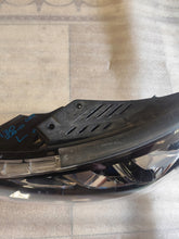 Laden Sie das Bild in den Galerie-Viewer, Frontscheinwerfer Hyundai I30 92101G4510 Links Scheinwerfer Headlight SCH7286756982hi