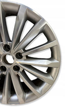 Laden Sie das Bild in den Galerie-Viewer, 1x Alufelge 18 Zoll 7.0" 5x112 43ET Glanz Silber 565601025E Skoda Kodiaq FEL1397689471pi