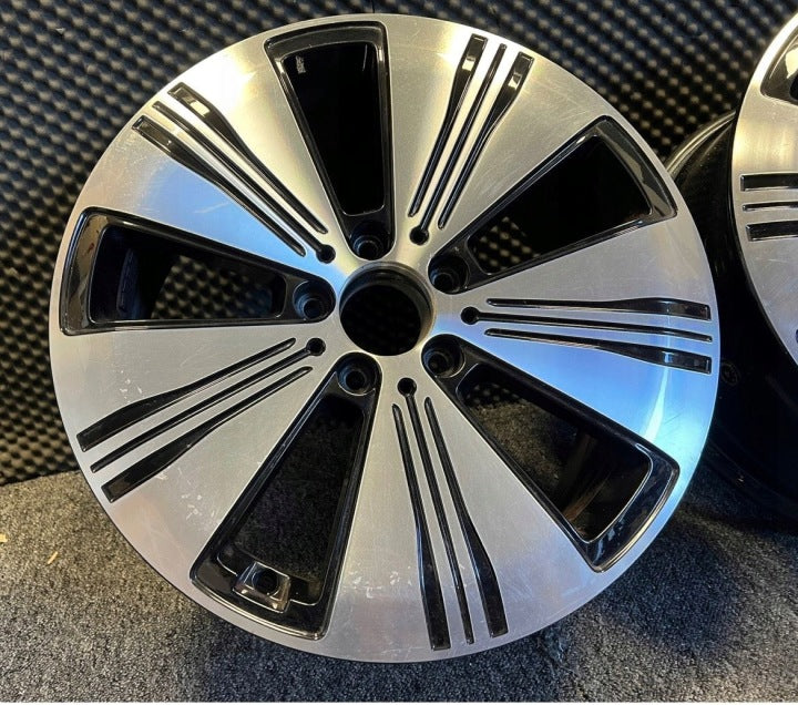 4x Alufelge 18 Zoll 5x112 A2434010100 Mercedes-Benz Eqa Rim Wheel FEL5607275590cx