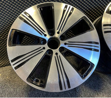 Laden Sie das Bild in den Galerie-Viewer, 4x Alufelge 18 Zoll 5x112 A2434010100 Mercedes-Benz Eqa Rim Wheel FEL5607275590cx