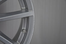 Load image into Gallery viewer, 1x Alufelge 17 Zoll 7.5" 5x112 30ET Glanz Silber 6883520 BMW 1 Rim Wheel FEL2019888222oo