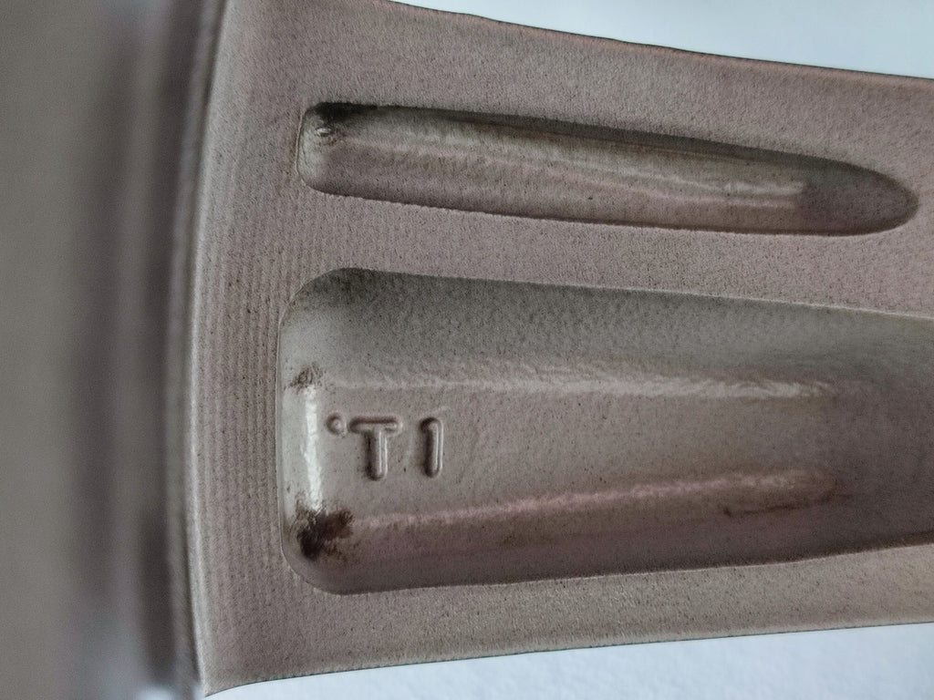 1x Alufelge 15 Zoll 5.0" 4x100 46ET Mitsubishi Space Star Rim Wheel