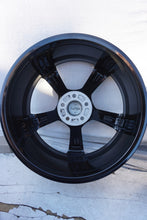 Laden Sie das Bild in den Galerie-Viewer, 4x Alufelge 18 Zoll 8.0" 5x108 42 5ET Glanz Silber 31423515 Volvo Rim Wheel FEL7594742569mi