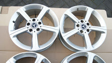 Load image into Gallery viewer, 4x Alufelge 17 Zoll 6.5" 5x112 44ET Glanz Silber A1774011200 Mercedes-Benz Cla FEL7915583089ho