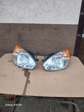 Laden Sie das Bild in den Galerie-Viewer, Frontscheinwerfer Hyundai Accent III Mc 05-10KOD 85122000 Ein Satz Headlight SCH8065243683mw