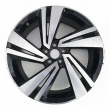 Load image into Gallery viewer, 1x Alufelge 18 Zoll 7.0&quot; 5x100 49ET 2GM601025H VW T-Cross Rim Wheel