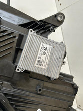Laden Sie das Bild in den Galerie-Viewer, Frontscheinwerfer Skoda Enyaq 5LB941015A Links Scheinwerfer Headlight