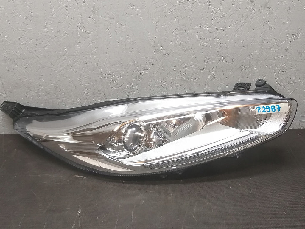 Frontscheinwerfer Ford Fiesta C1BB-13W030-CH LED Ein Stück (Rechts oder Links)