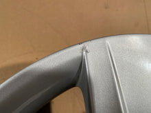 Laden Sie das Bild in den Galerie-Viewer, 1x Alufelge 16 Zoll 7.0" 5x100 46ET 6V0601025 Skoda Fabia Iii Rim Wheel FEL3221833929le