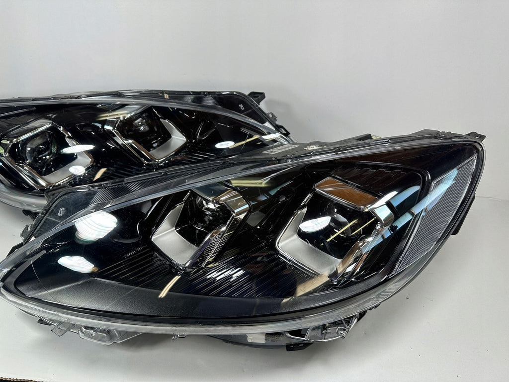 Frontscheinwerfer Ford Kuga LV4B-13E017-AJ LV4B-13E016-AJ Rechts oder Links SCH6596002032nj