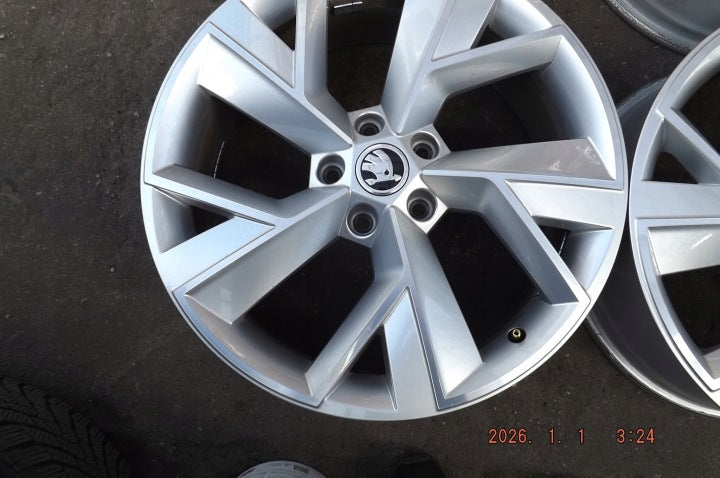 4x Alufelge 19 Zoll 7.0" 5x112 43ET Glanz Silber 565601025 Skoda Kodiaq FEL7126483774di