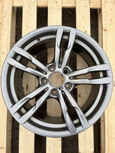 Load image into Gallery viewer, 1x Alufelge 18 Zoll 8.5" 5x120 47ET Glanz Grau 7852492 BMW 3 F30 F32 F31 FEL4187135126ms