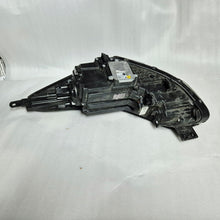 Load image into Gallery viewer, Frontscheinwerfer Kia Sportage IV 92102F11110 Rechts Scheinwerfer Headlight SCH2107744329wi