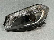 Load image into Gallery viewer, Frontscheinwerfer Mercedes-Benz W176 A1768204261 Xenon Links Headlight SCH9147892268pk