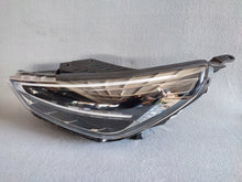 Laden Sie das Bild in den Galerie-Viewer, Frontscheinwerfer Hyundai I30 92101-G4600 G4921-63050 G4921-64030 LED Links