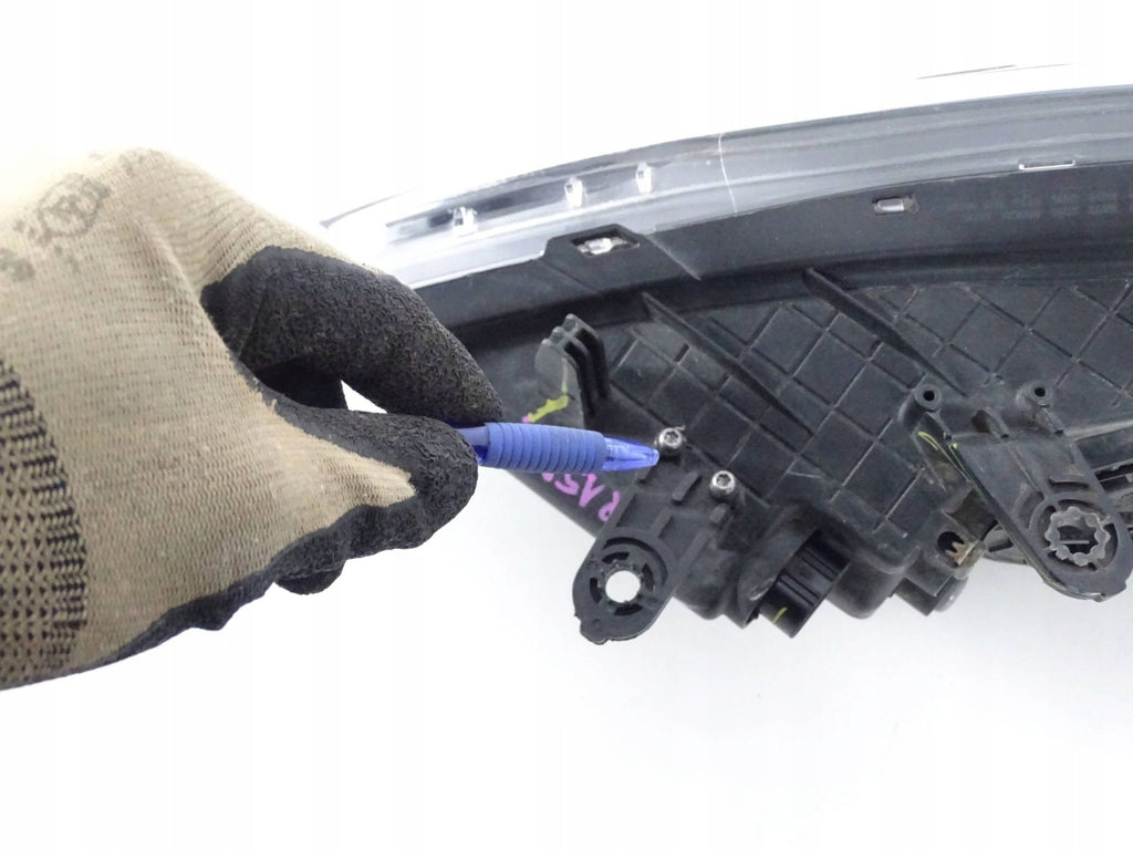 Frontscheinwerfer Hyundai I30 92102-A6020 85122000 Rechts Scheinwerfer Headlight SCH9639556331ll