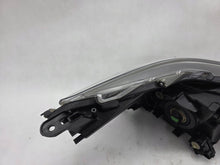 Laden Sie das Bild in den Galerie-Viewer, Frontscheinwerfer Toyota Hilux VIII SPP18194 Links Scheinwerfer Headlight SCH3403516120vr