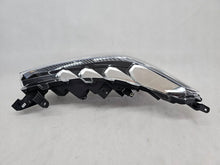 Laden Sie das Bild in den Galerie-Viewer, Frontscheinwerfer Toyota Corolla LED Rechts Scheinwerfer Headlight