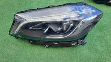 Laden Sie das Bild in den Galerie-Viewer, Frontscheinwerfer Mercedes-Benz W176 A1769068900 LED Links Headlight SCH1232667260gl