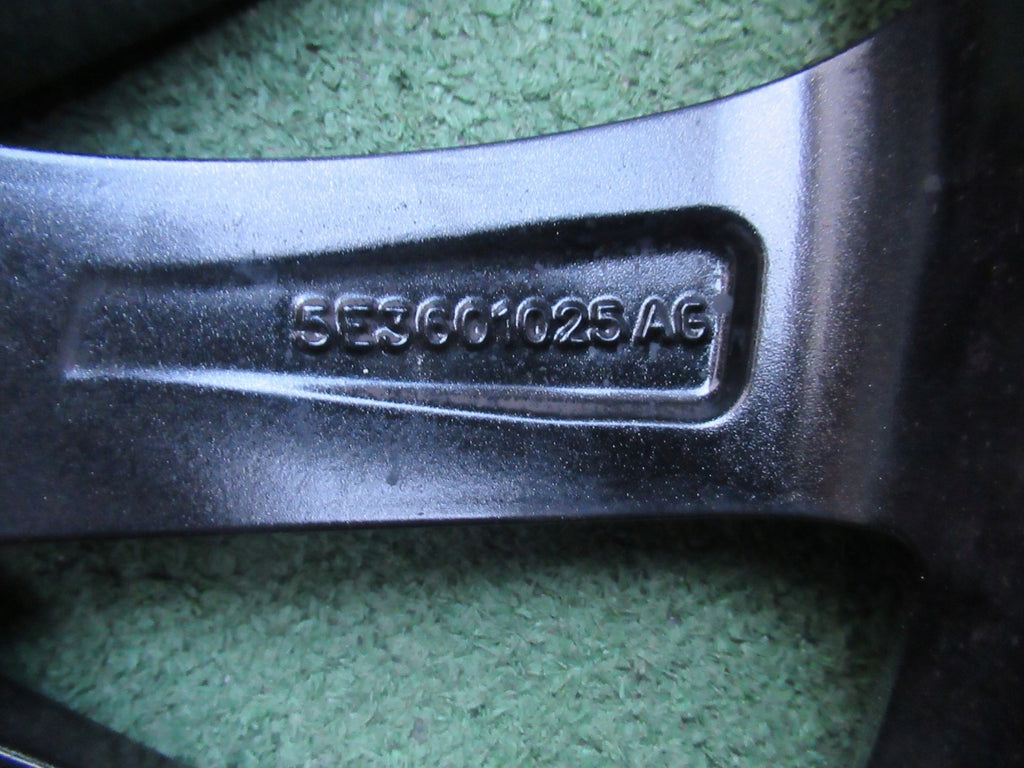 1x Alufelge 18 Zoll 7.5" 5x112 48ET Glanz Grau 5E3601025 Mg Octavia 5e3 FEL6219588191ff