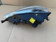 Laden Sie das Bild in den Galerie-Viewer, Frontscheinwerfer Skoda Yeti 5l 5L1941018C Xenon Rechts Scheinwerfer Headlight SCH8519451522ow