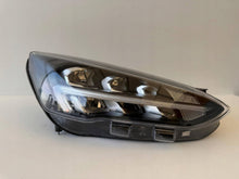 Laden Sie das Bild in den Galerie-Viewer, Frontscheinwerfer Ford Focus JX7B13E014CE LED Rechts Scheinwerfer Headlight SCH4561164802ve