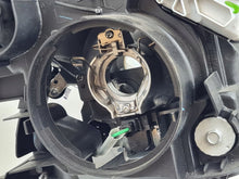 Laden Sie das Bild in den Galerie-Viewer, Frontscheinwerfer Mazda 6 9922679007 Links Scheinwerfer Headlight SCH5583811709he