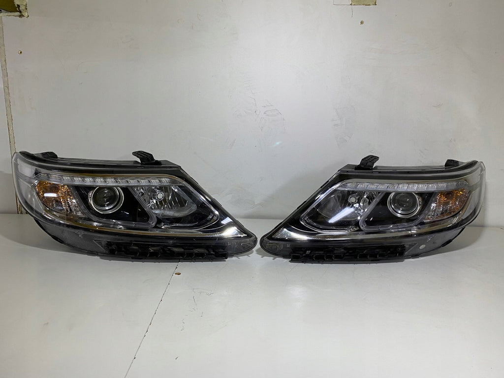 Frontscheinwerfer Hyundai Sorento Xenon Ein Stück (Rechts oder Links) Headlight