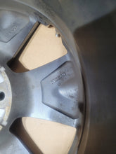 Laden Sie das Bild in den Galerie-Viewer, 1x Alufelge 17 Zoll 6.5" 5x114.3 45ET Glanz N50701 Mg Pulsar Rim Wheel FEL7277005163jp