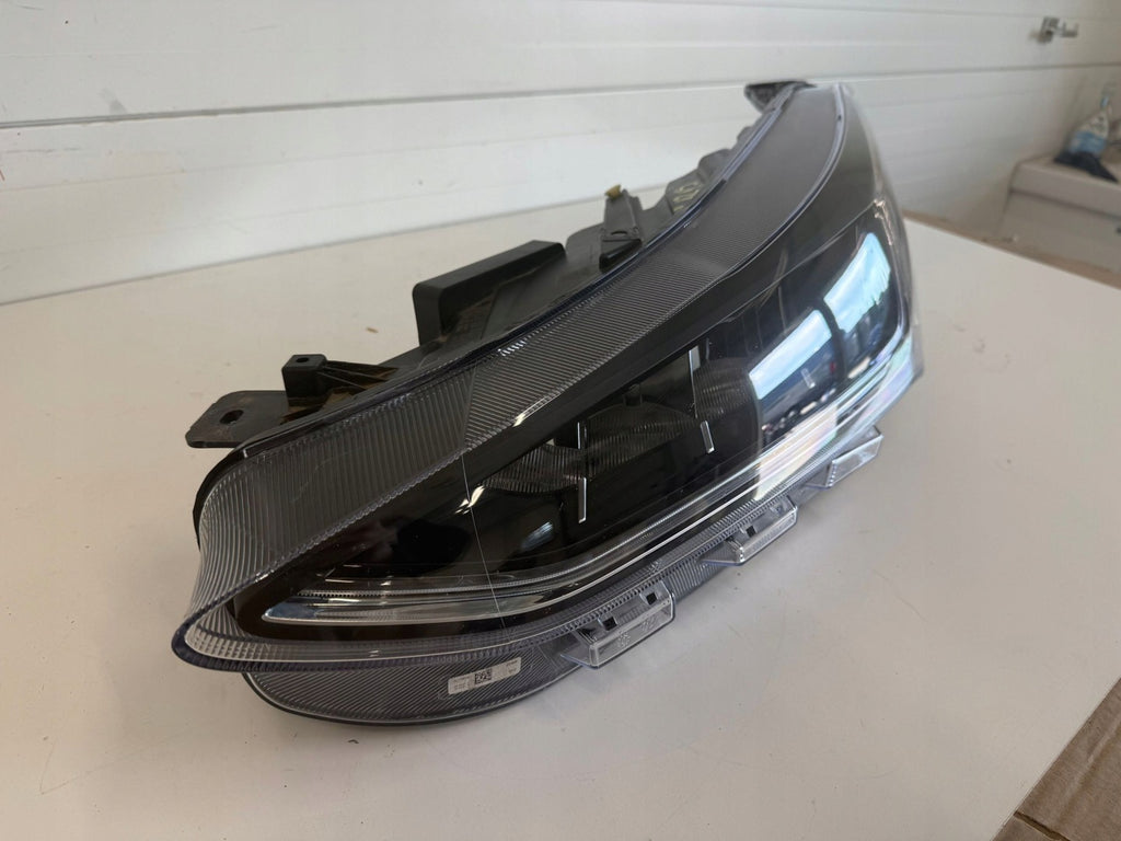 Frontscheinwerfer Ford Focus NX7B13E015CF Links Scheinwerfer Headlight SCH2453962402kt