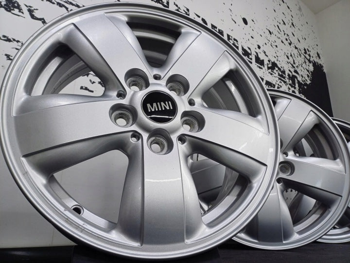 4x Alufelge 15 Zoll 5.5" 5x112 46ET Glanz Silber 6855101 Mini Rim Wheel FEL1001994297ax