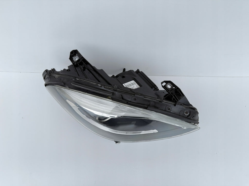 Frontscheinwerfer Mercedes-Benz W246 A2468207461 LED Rechts Headlight SCH6370250791gn