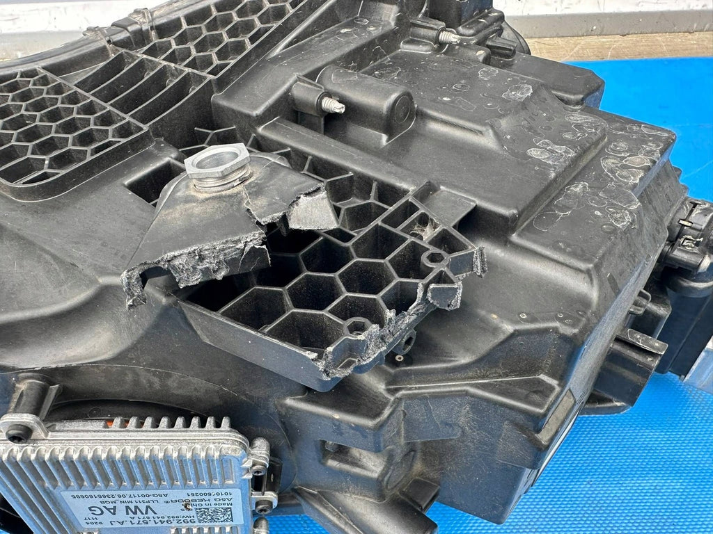 Frontscheinwerfer Skoda Superb III 3V1941015 Ein Stück (Rechts oder Links)