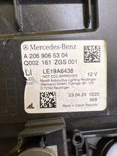 Laden Sie das Bild in den Galerie-Viewer, Frontscheinwerfer Mercedes-Benz W206 A2069065304 LED Rechts oder Links SCH4592543923xa
