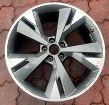 Laden Sie das Bild in den Galerie-Viewer, 1x Alufelge 20 Zoll 9.0" 5x112 42ET Glanz Silber 89A601025L Audi Rim Wheel FEL6076844644dl