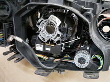 Laden Sie das Bild in den Galerie-Viewer, Frontscheinwerfer BMW E60 E61 Xenon Ein Stück (Rechts oder Links) Headlight SCH9868620388rx
